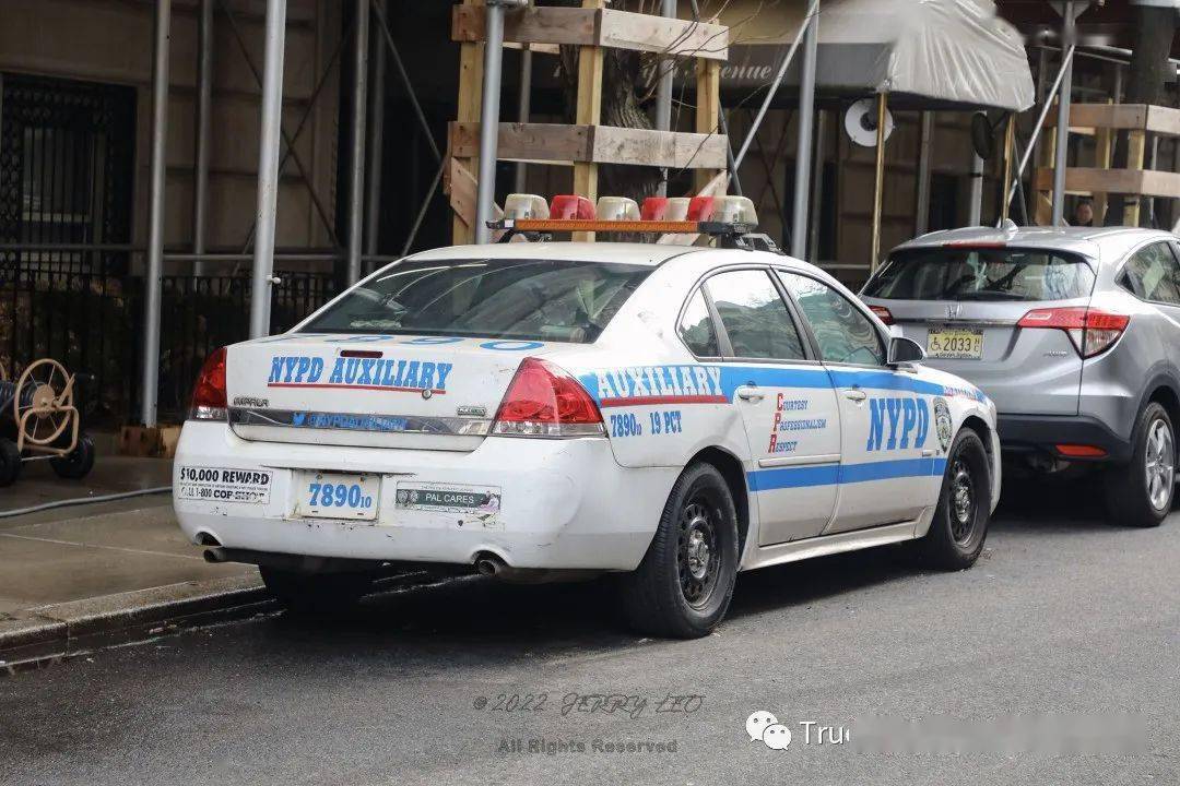 NYPD便衣警车图片