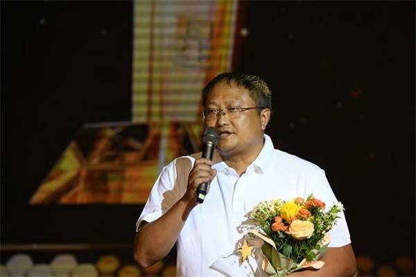 22年坚守建设一线,对"奉献之星"袁小东来说,奉献不仅仅是完成日复一日