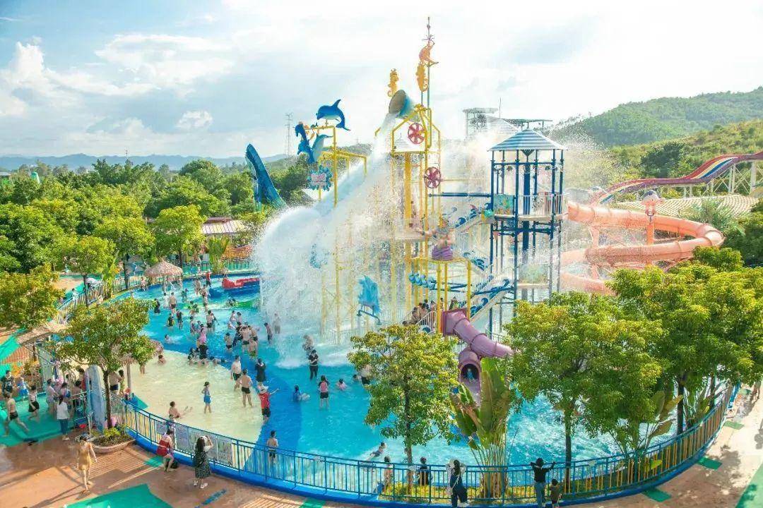 淋漓的水上尖叫体验六大网红水项目超好玩水上乐园罗就好供图四季花海