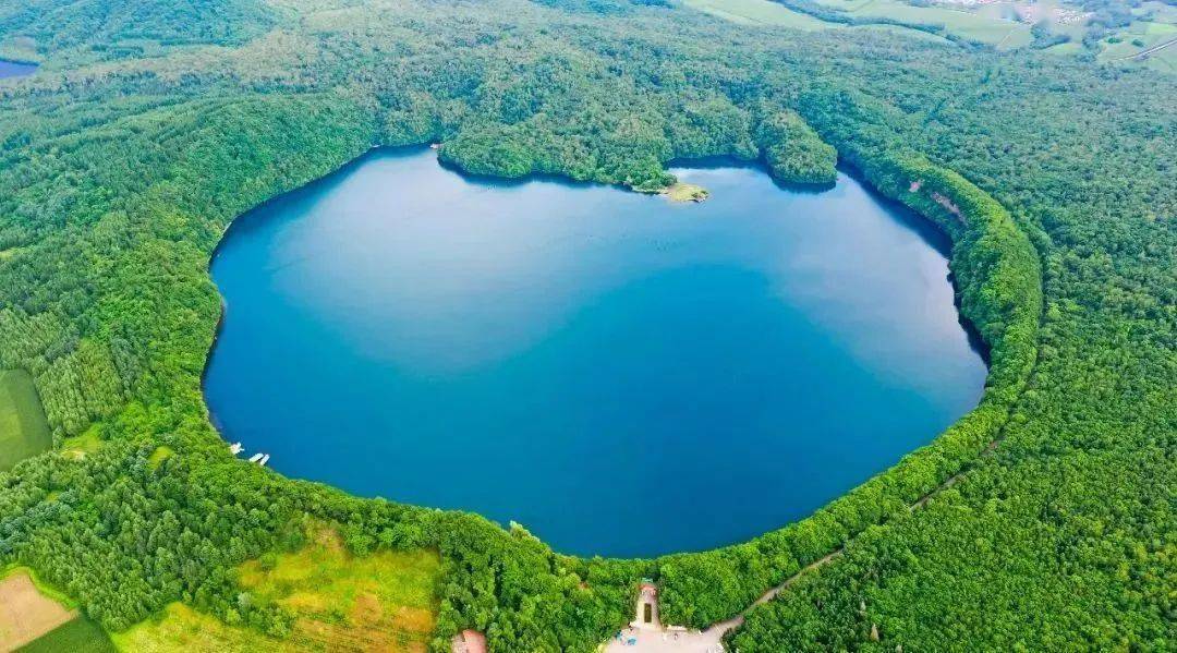 滚珠落玉似茶壶悬于林间吊水壶瀑布奔放而热情吊水壶9月1日此项福利