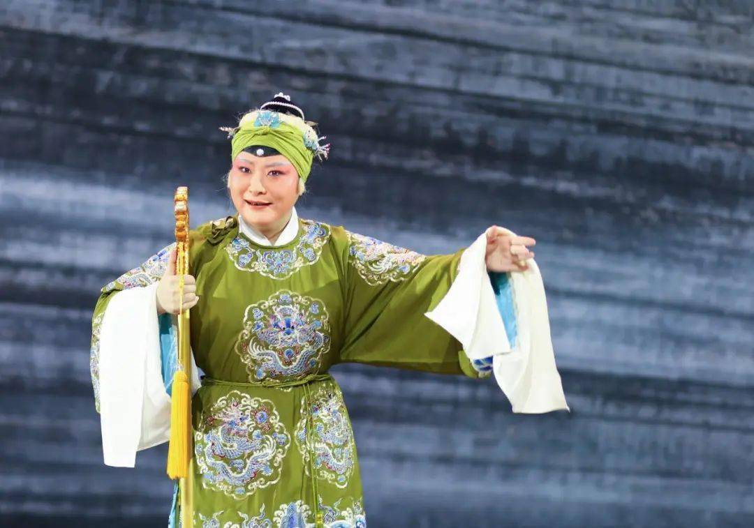 作品反映了佘太君,王延龄等老一辈忠臣老骥伏枥,壮心不已的坦荡情怀