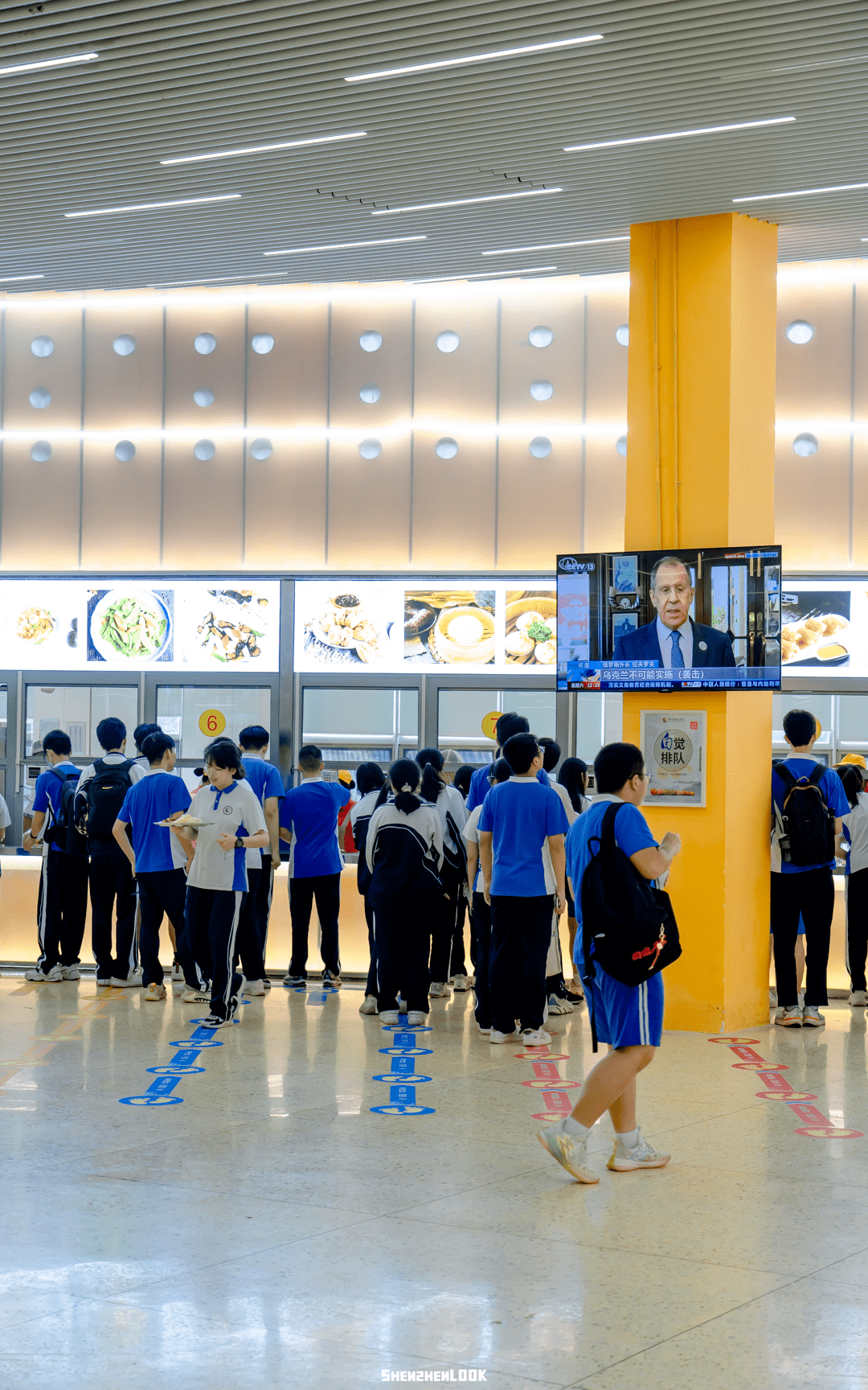 母校就装修升级"是多年来逃不过的定律,南头中学的食堂今年也重新装修