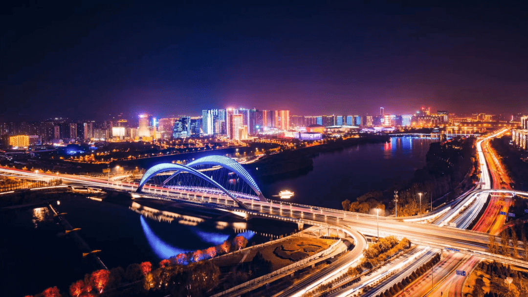 该如何形容太原的夜景呢?