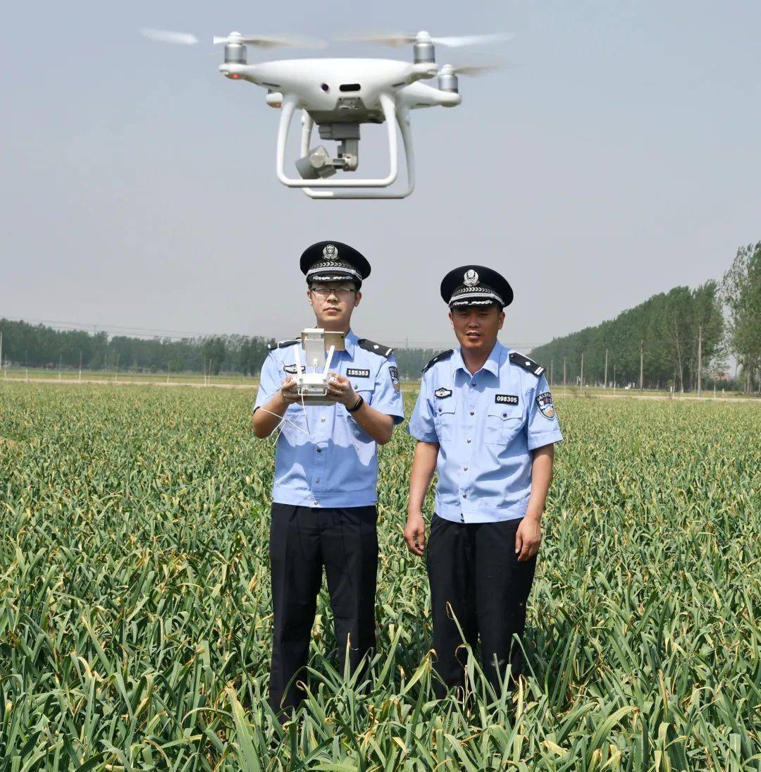 齐鲁最美警察候选人王汝平事迹展播:"驼背神探"的无悔奉献_禁毒_巨野