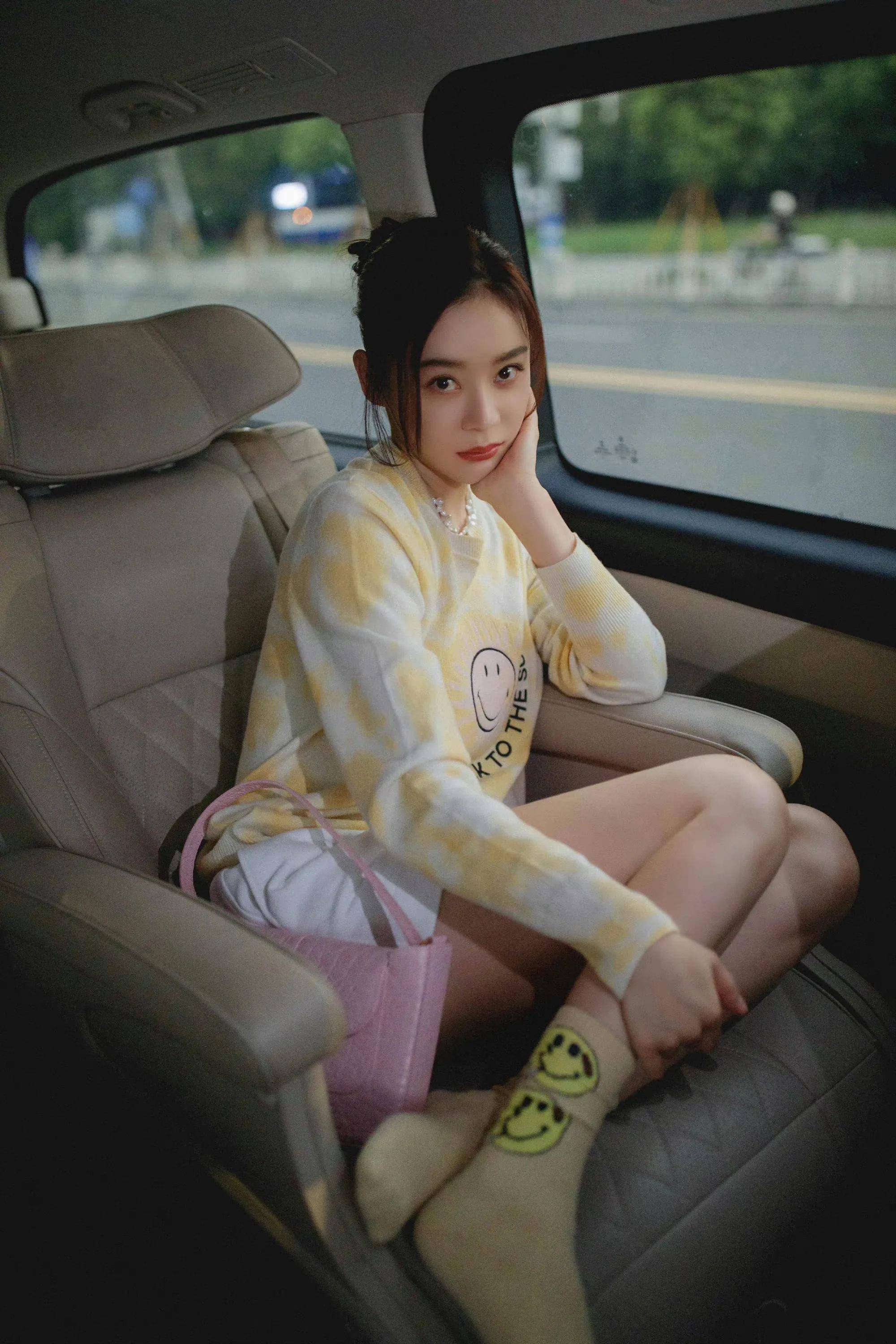 袁姗姗造型合集:成熟魅力,贤惠温婉