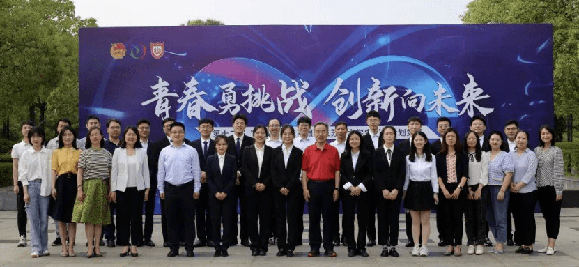 致辅导员丨高校辅导员在创新创业中的角色和作用_过程_支持_指导者