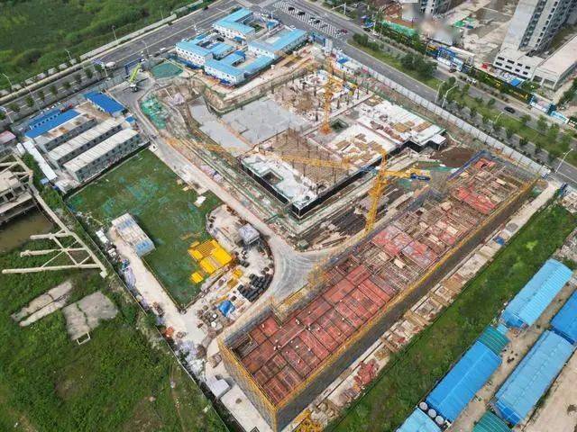智慧生态城川江池片区规划小学建设项目位于武汉经开区川江池一路与