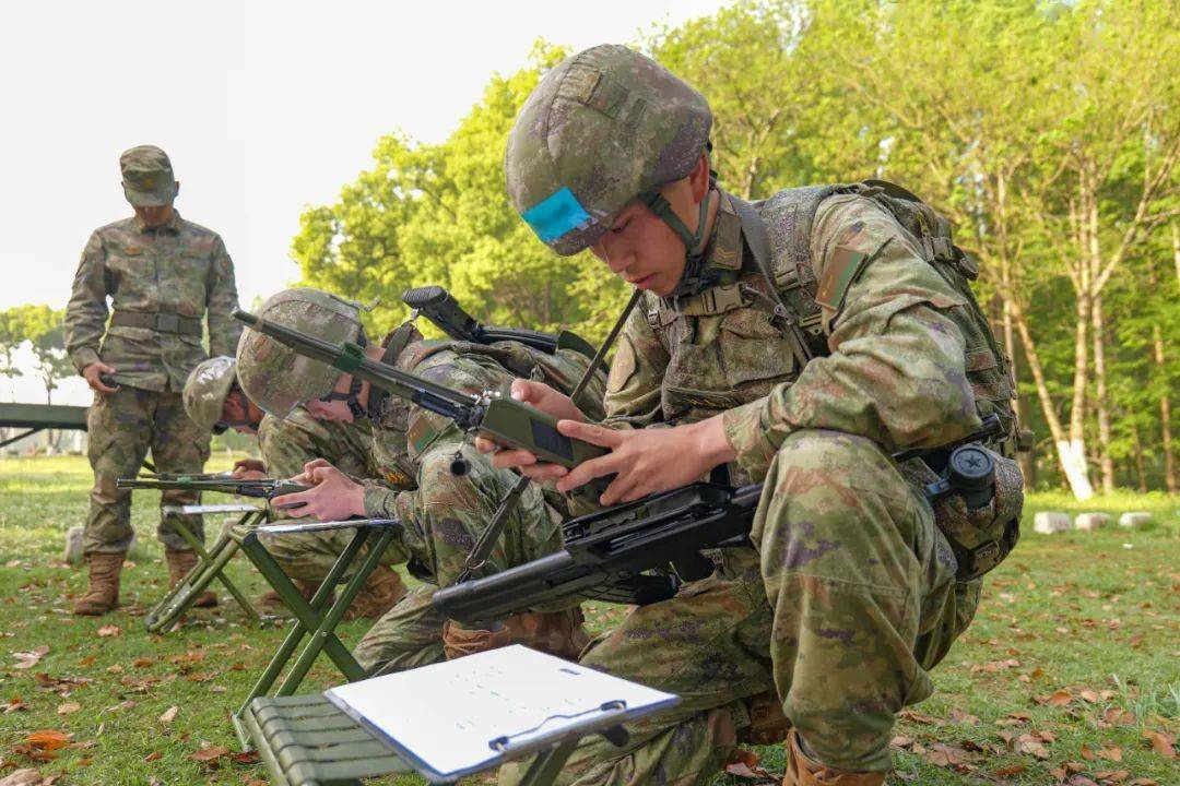 单兵单装,开考!_考核_参考_战斗