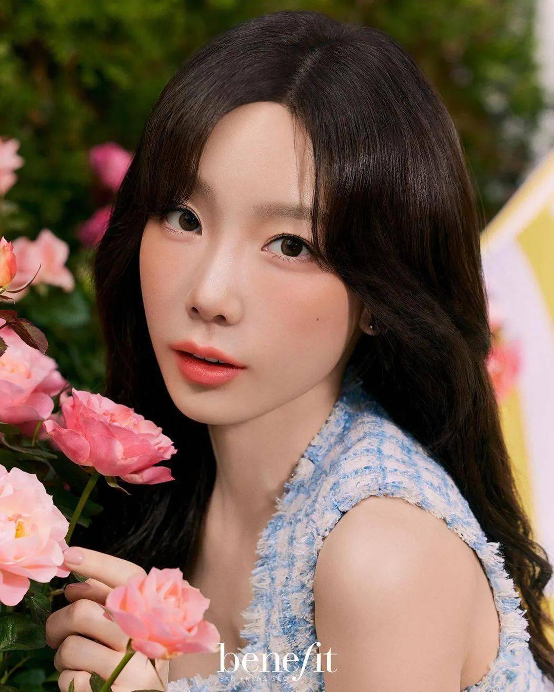 仔细观察会发现小婴儿或小孩的眉毛颜色都是比较淡的适度弱化眉毛