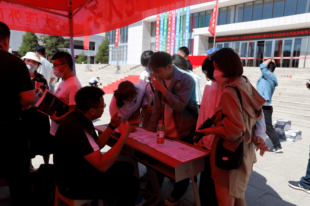 北京郵電大學,西北大學,東北林業大學,空軍工程大學,海軍大連艦艇學院