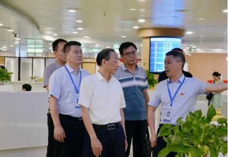 湖南省政务服务中心交通窗口今年办件量预计突破20万件_审批_群众
