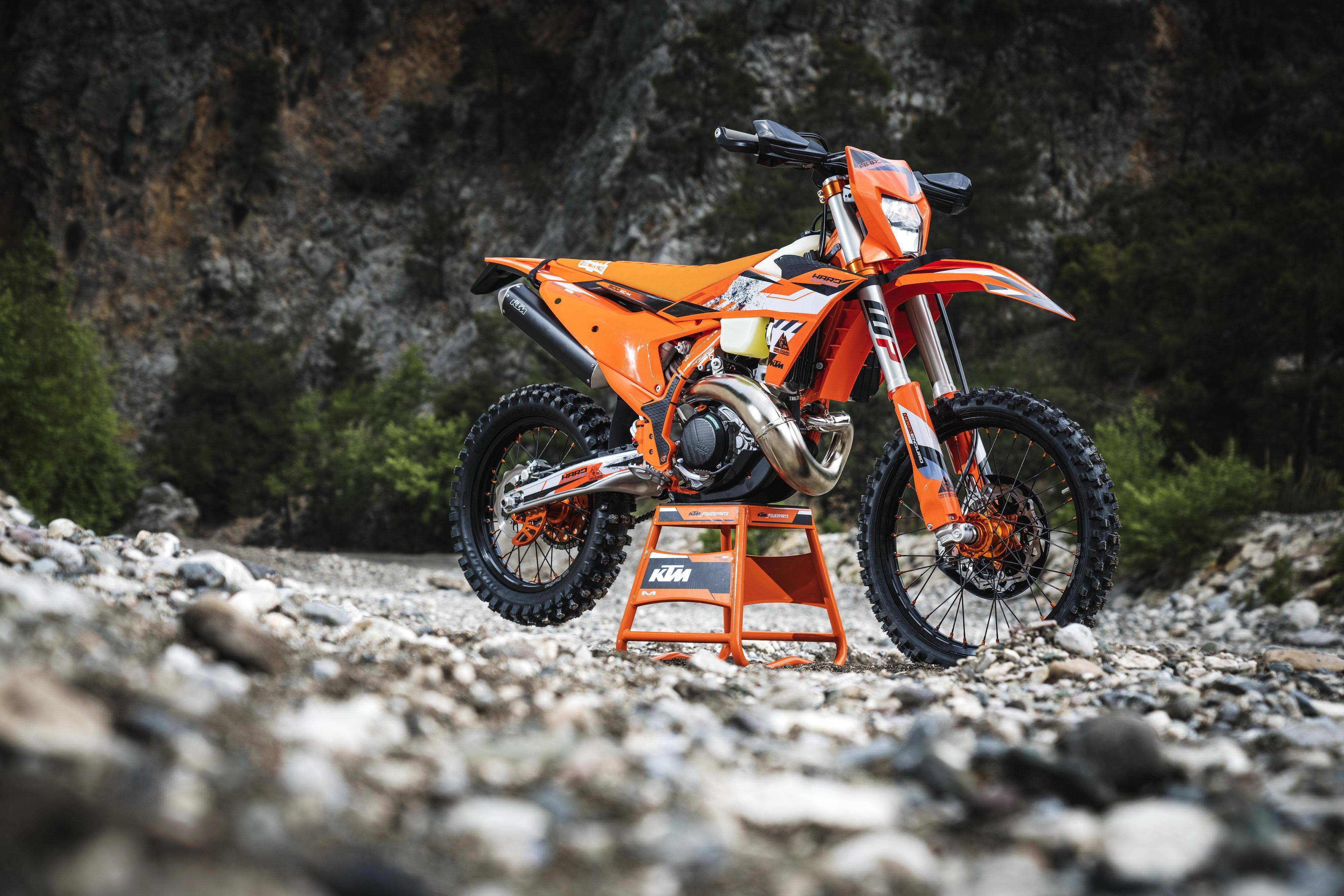 ktm 发布 hardenduro 标识的 300 exc 越野赛车_搜狐汽车_搜狐网