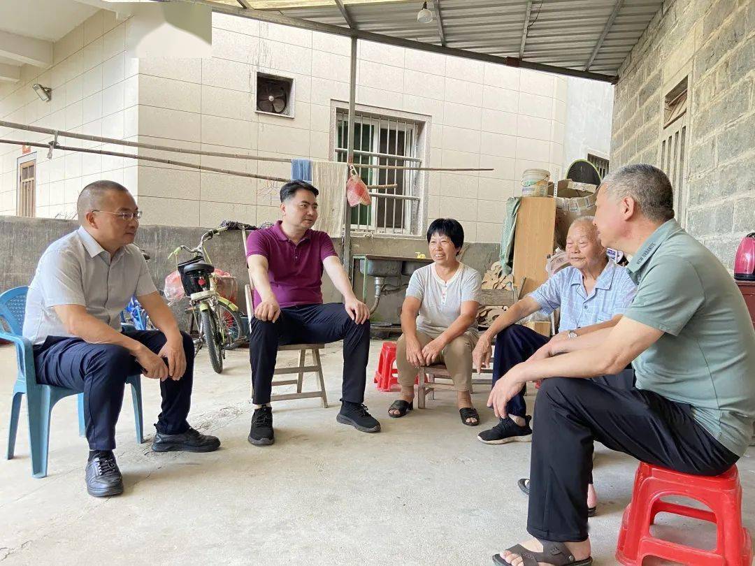 南安市领导到翔云镇开展走访慰问老党员活动_南商_仑苍_英都