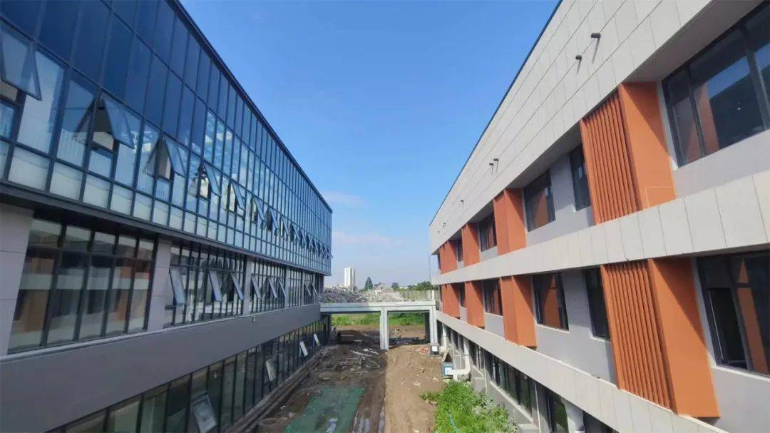 如皋市第一中学新校区最新进展来了._网站_新皋桥_九月
