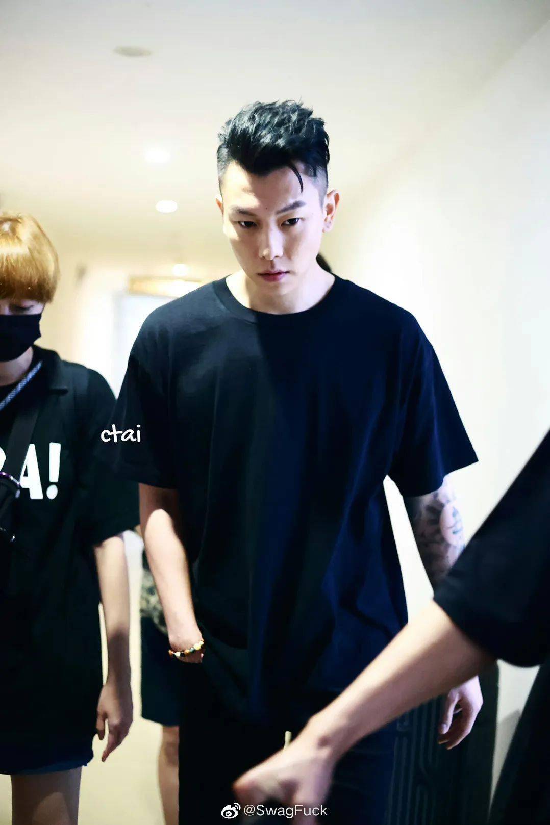 弹壳之后,这位rapper也确认参加《披荆斩棘》_西蒙_派克特_回应