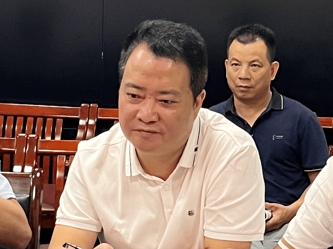 南安市人大常委会到英都镇开展"双联"活动座谈会_南商_仑苍_工作