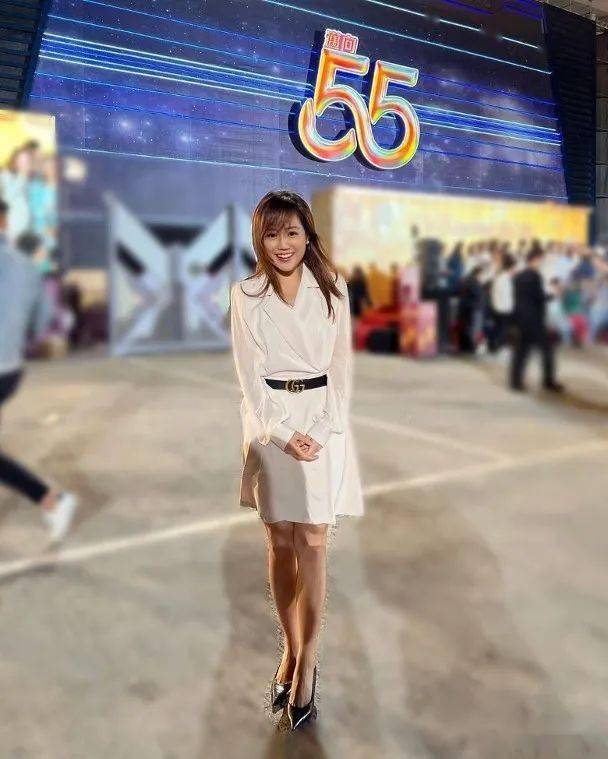 tvb主播伍楚莹宣布离巢 曾演《溏心风暴》做年轻版钟嘉欣_bonnie_留言