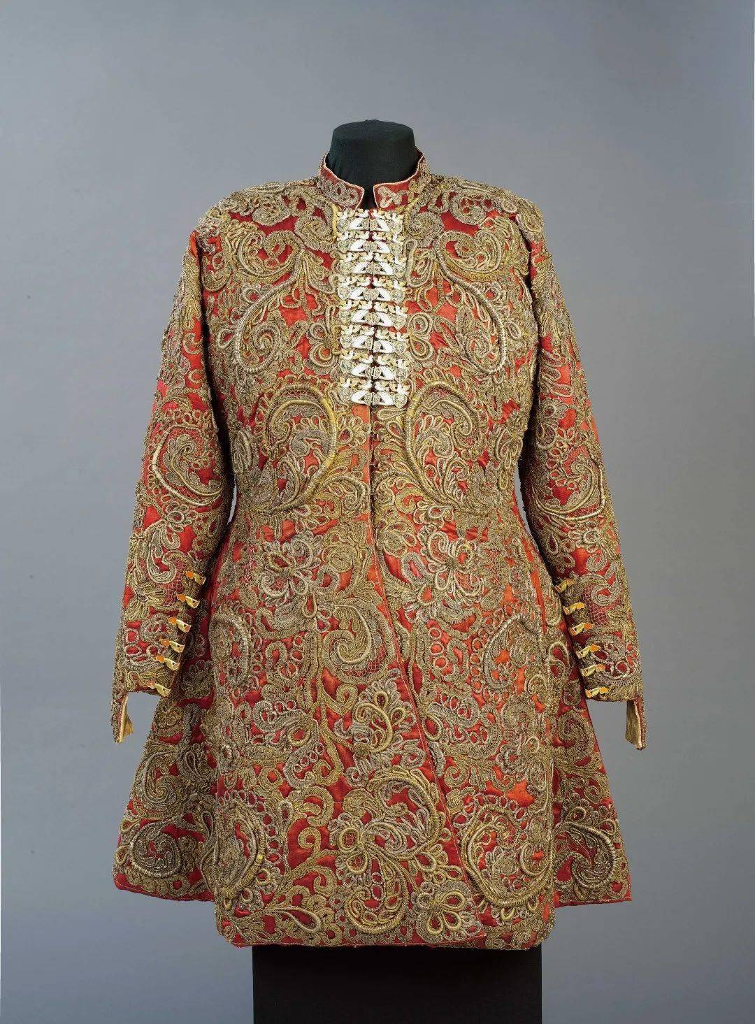 展览| "丝路绮粲:16-17世纪匈牙利艾斯特哈兹家族丝绸服饰展"在中国