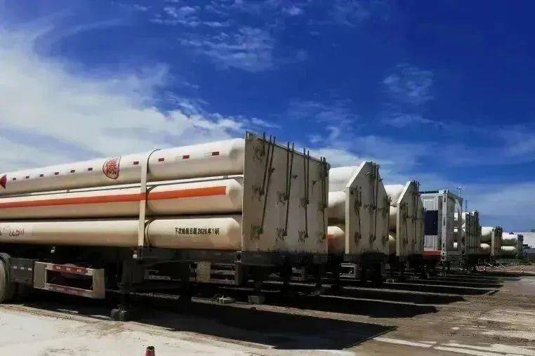 接收,过滤,压缩,存储天然气并通过cng槽车转运方式外送至周边工业及加