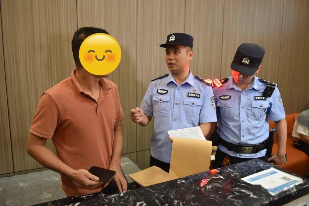 76副区长,公安分局党委书记,局长张东生带队检查督导清查行动.