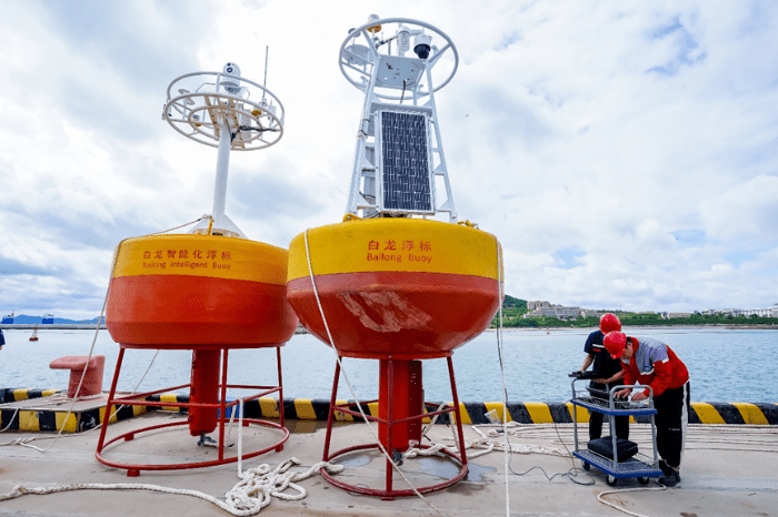 自然资源部海洋一所研制的我国首个面向深海大洋开展业务化观测的浮标