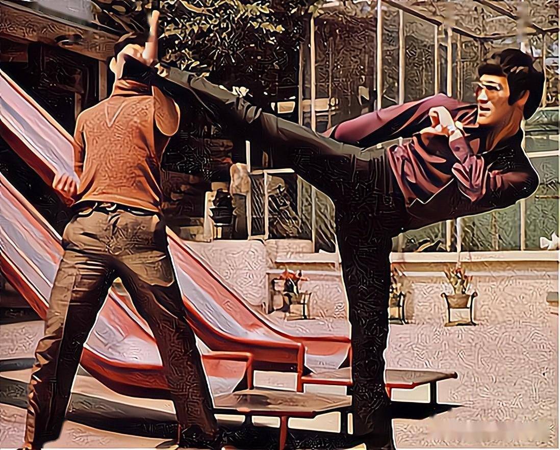 截拳道-摆踢,组合进攻中的摧毁性最后一击,搏击格斗的重杀器_敌方