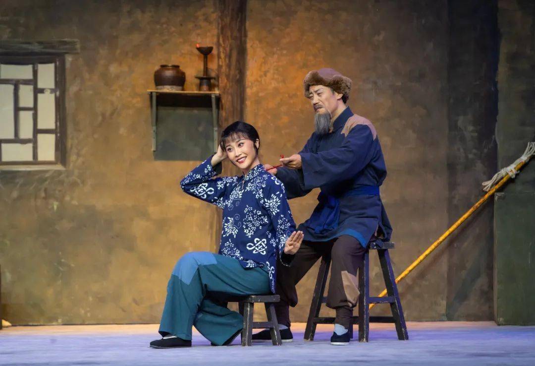 【今日演出】庆"七一" | 7月2日现代京剧《白毛女》:白发幸逢天地春