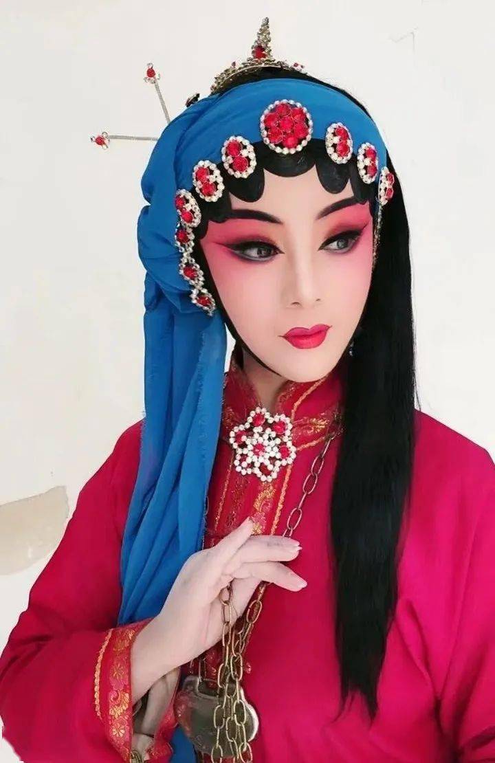 范晓星调入易俗社之后,先后得到了肖玉玲,张咏华,孙莉群,王芷华,王保