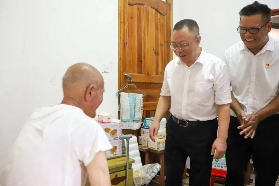 工作_乡村_陈成志