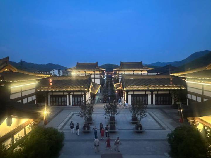 Kaiyun 开云体育浙村超有料：湖州这个村子是靠什么模式坐上了民宿经济的“C位”？(图7)