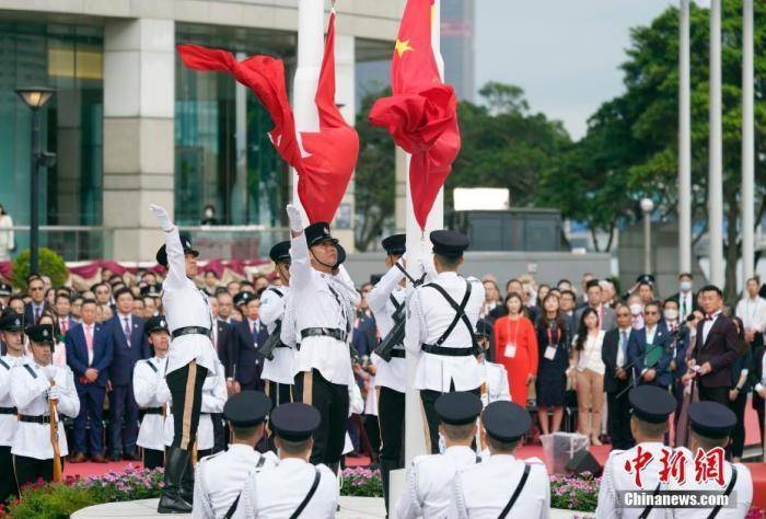 港府将于宪报刊登《2023年区旗及区徽（修订）条例草案》 香港特区政府 保护 国徽