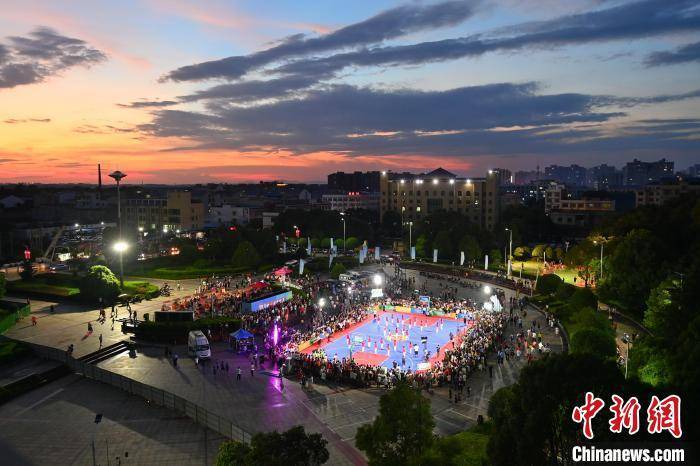 湖南浏阳文化与体育融合 创新"全ba"篮球赛唤醒乡村活力_全民_活动