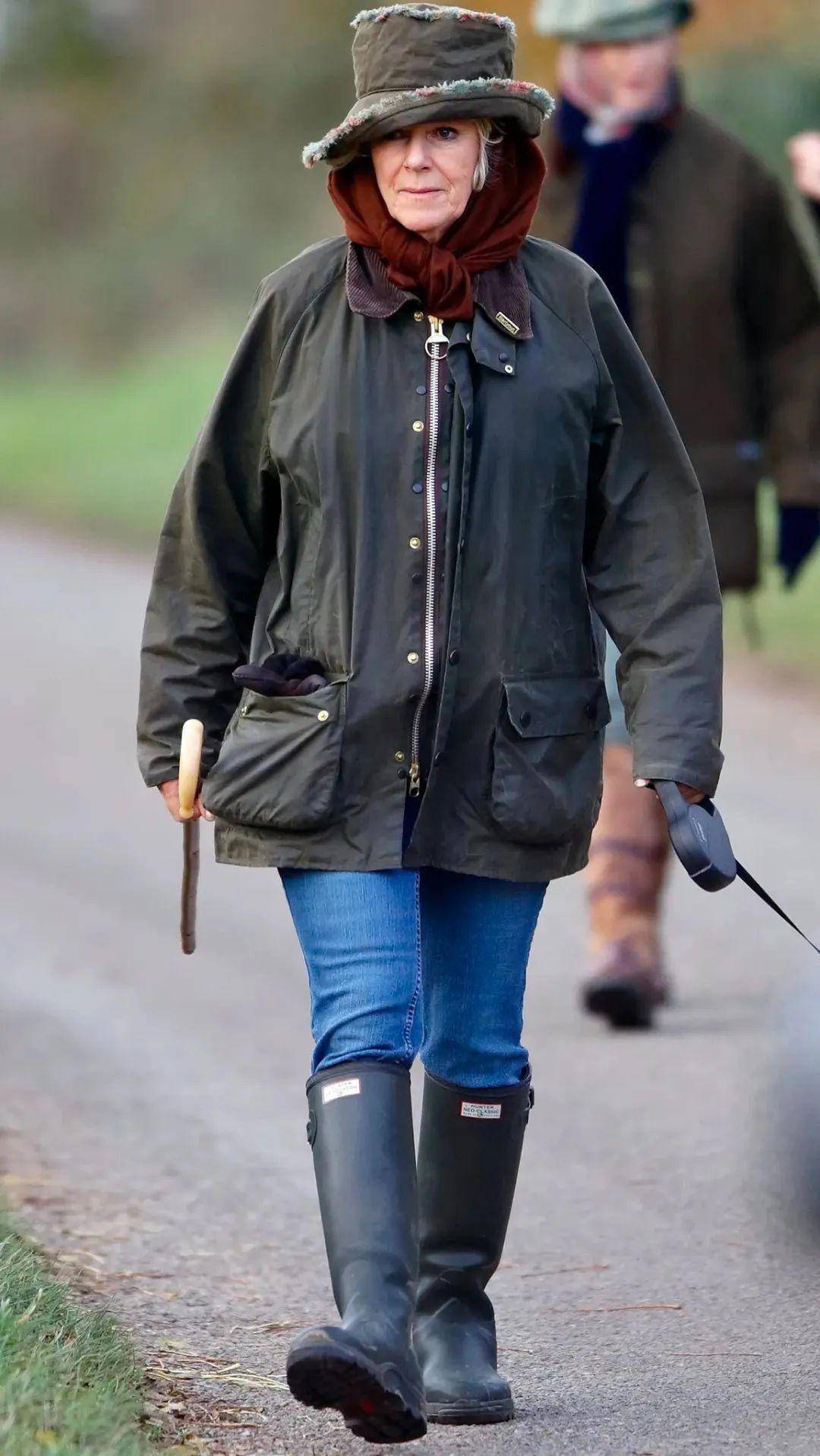 英国百年老牌hunter破产,欠债10亿_品牌_雨靴_查尔斯