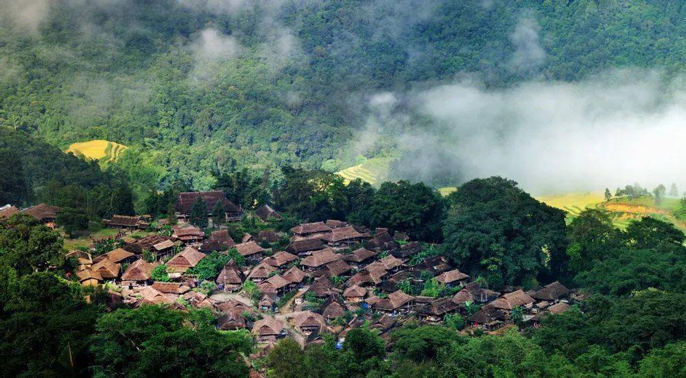 温度临沧 | 临沧翁丁村:最后一个原始部落的村庄_生活_地方_寨门