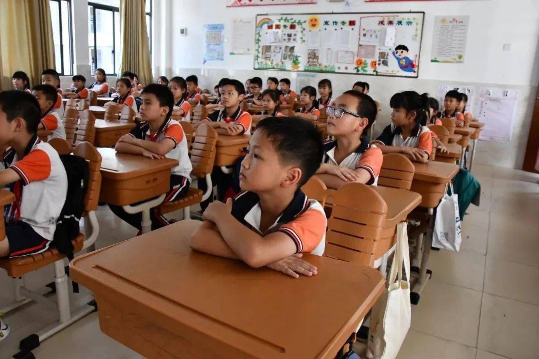 蕉岭县桂岭学校2022-2023学年第二学期散学典礼_少年_颁奖_成长