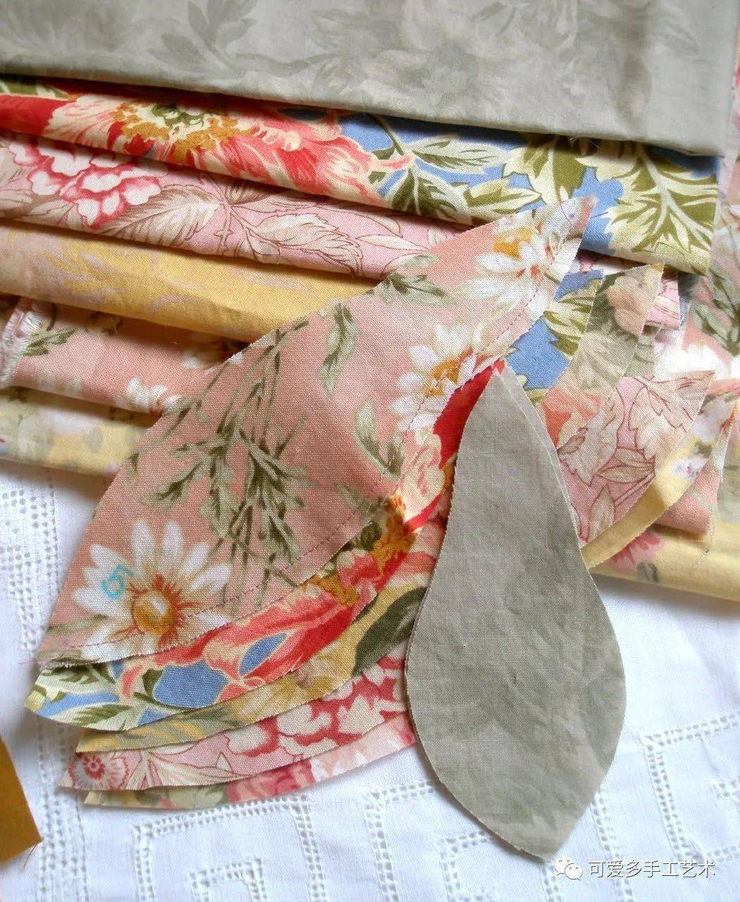 剪几块相同图案的小碎布,拼起来大家都忍不住模仿,实在太美了!