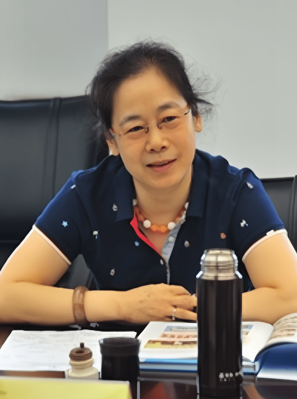 放纵贪欲的女副市长被"双开"_违法_云南省纪委_庆阳市