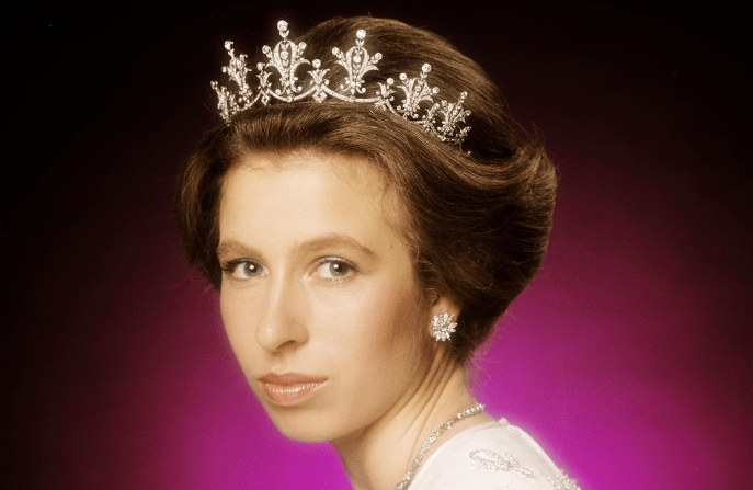 英国传奇长公主活成了最潮王室奶奶…_安妮_活动_查尔斯