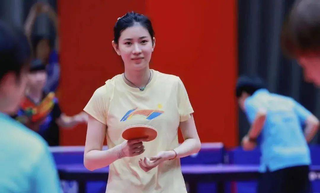 王添艺确认退出国家队,曾因颜值被辱骂至注销微博,现已安心念书_乒乓_