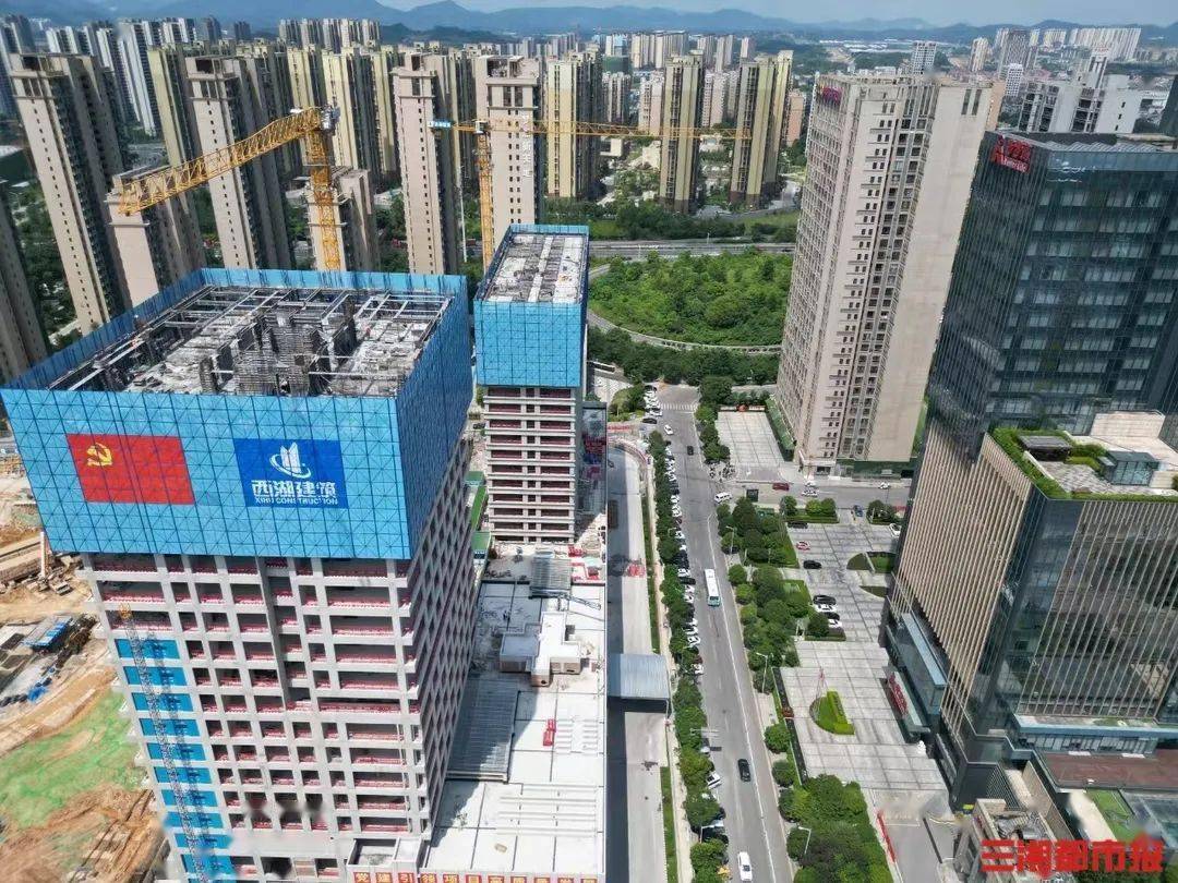 医疗商业综合体——创美大厦项目正在紧张施工中△ 创美大厦项目南接