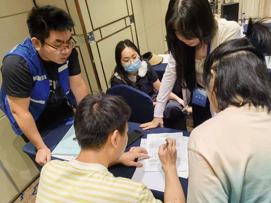 7月11日上午,温州市统计局局长张银贵,浙江省统计局调研员李吾增,永嘉