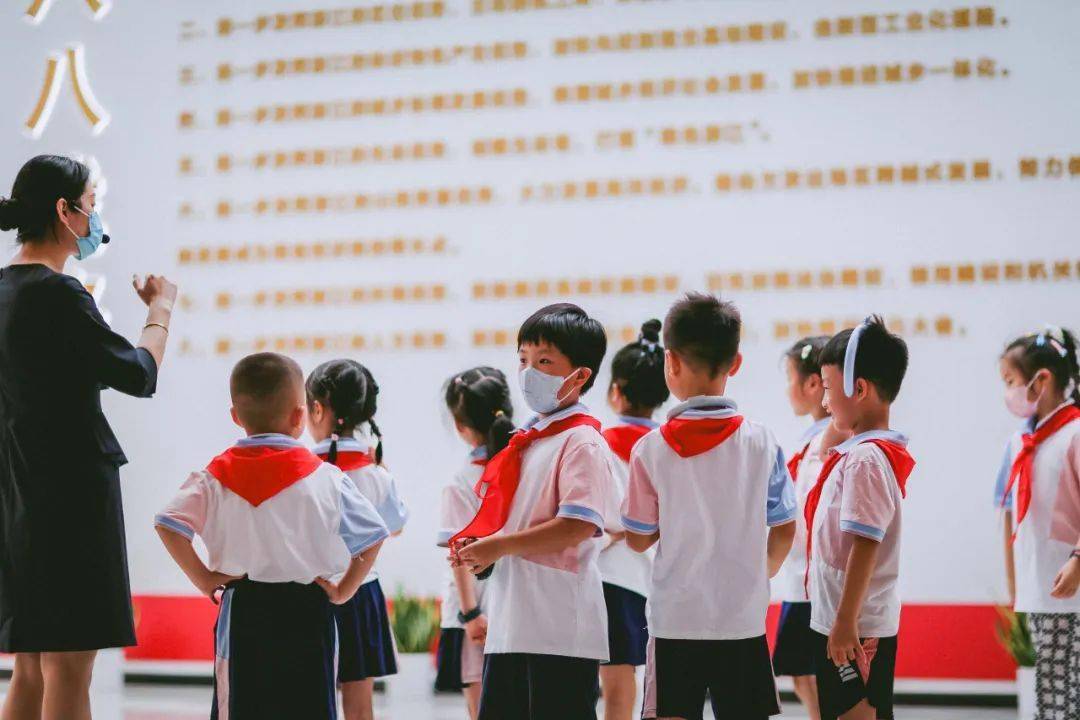 假日小队|探寻辉煌的过去,展望创新的未来_发展_杭州市_历史