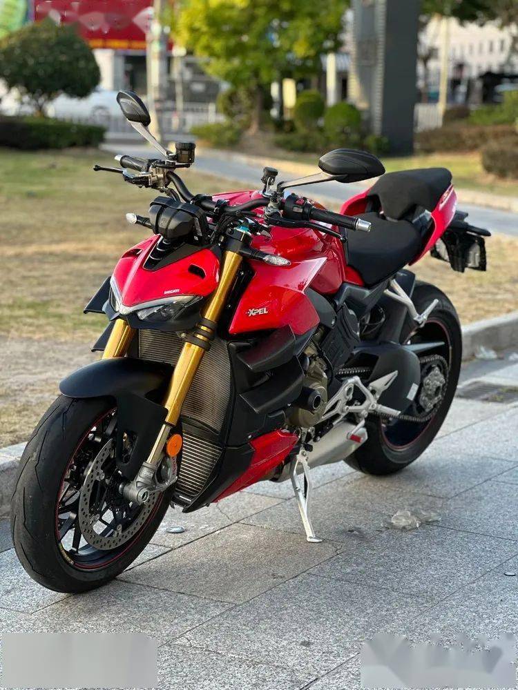 转让 | 2021年上牌杜卡迪v4s街霸