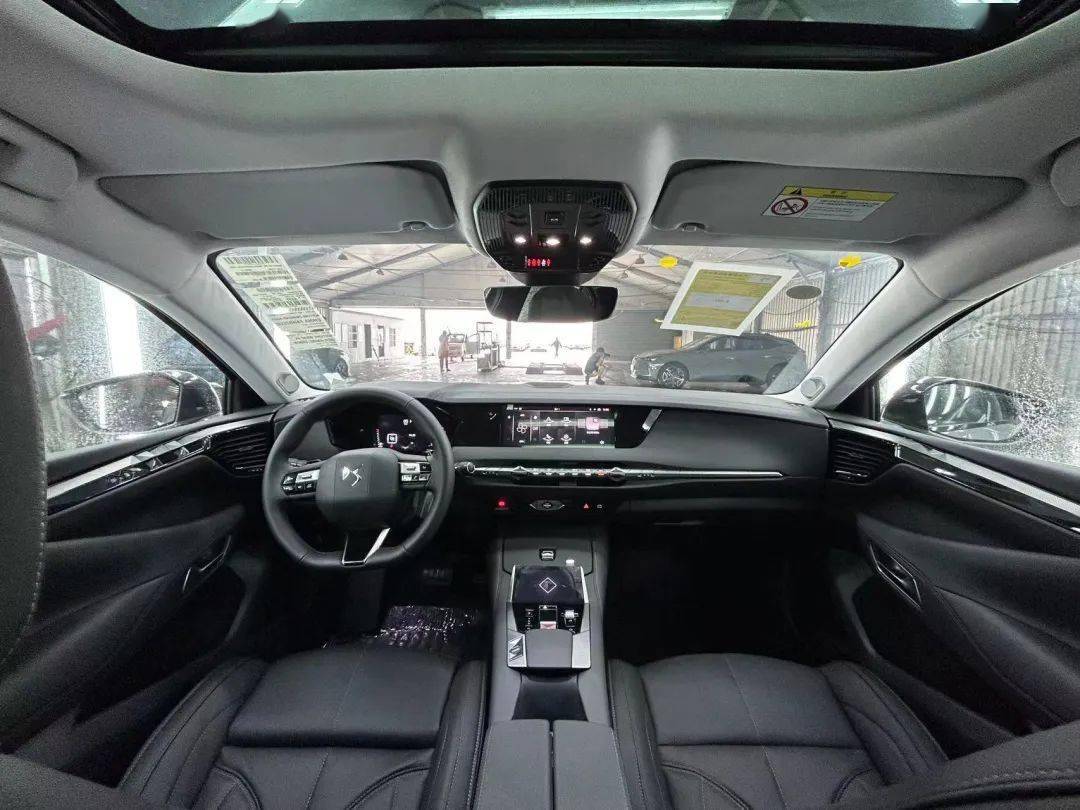 雪铁龙要拼一把了!原装进口的全新ds 4售26.28万元起!