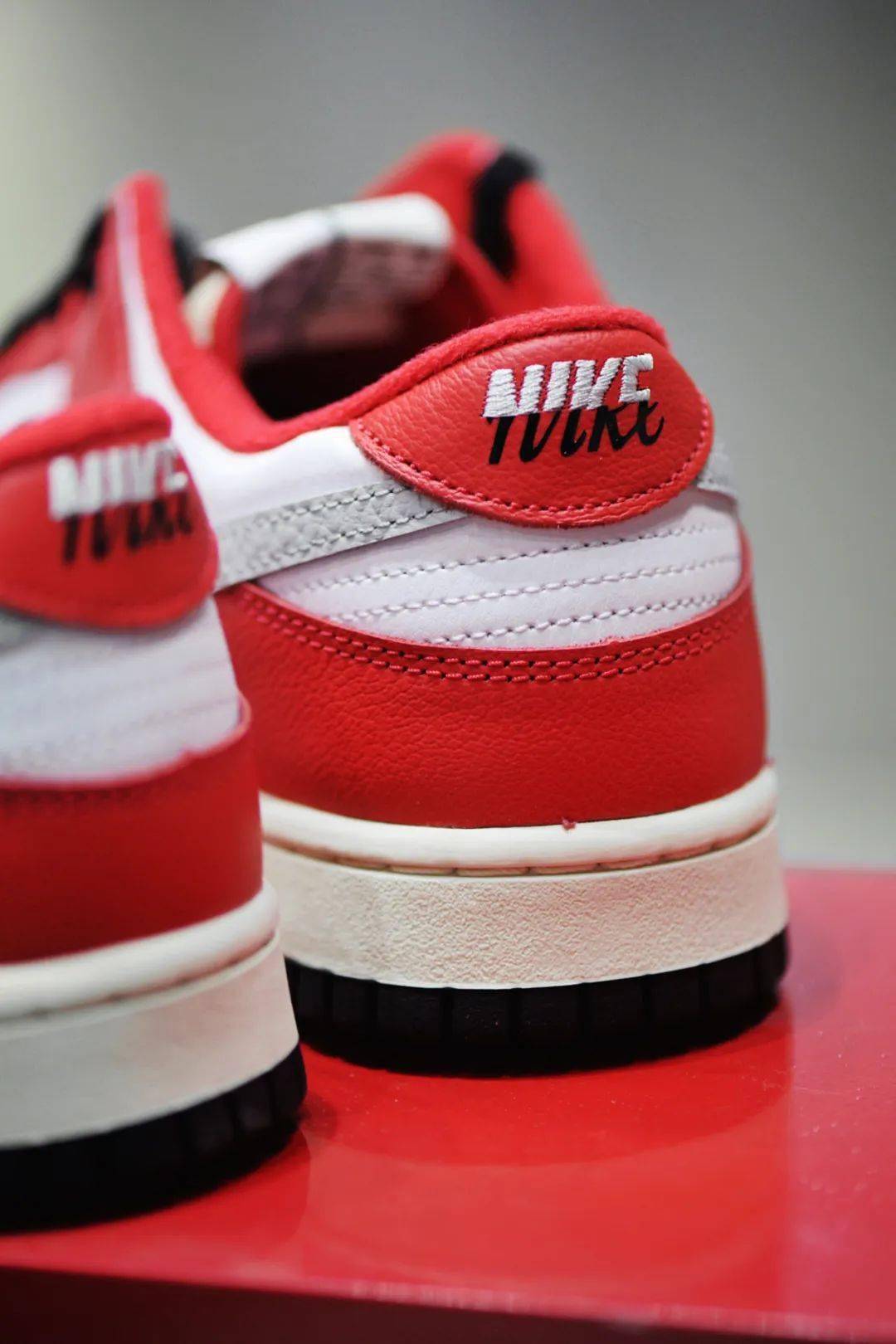 nike dunk low retro prm "chicago split"|soar 限量发售_色调_人气