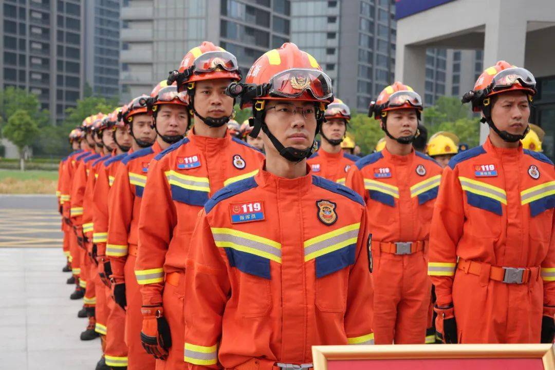 探营"亚运消防站":"高水平"人才和"高精尖"设备!_杭州_灭火_救援