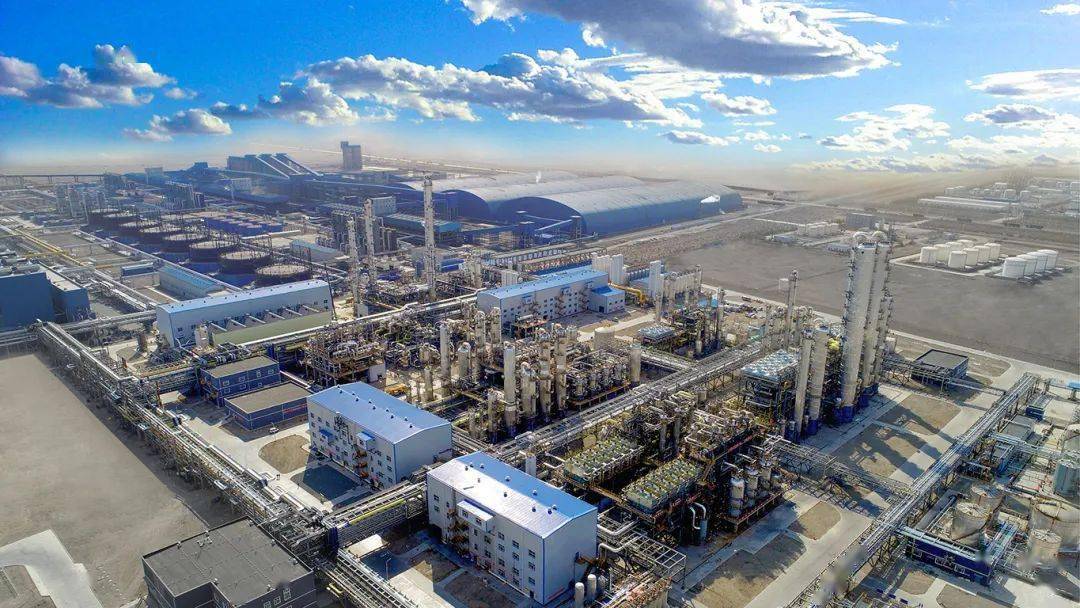 近年来,公司围绕国家"一带一路"经济合作,新疆"八大产业集群"和"三