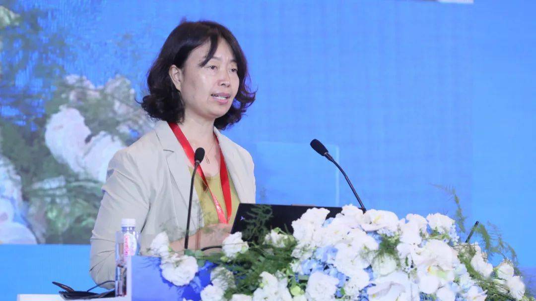 报告徐春军教授作学术报告政府主导社会参与合力抗击肝炎探索政府主导