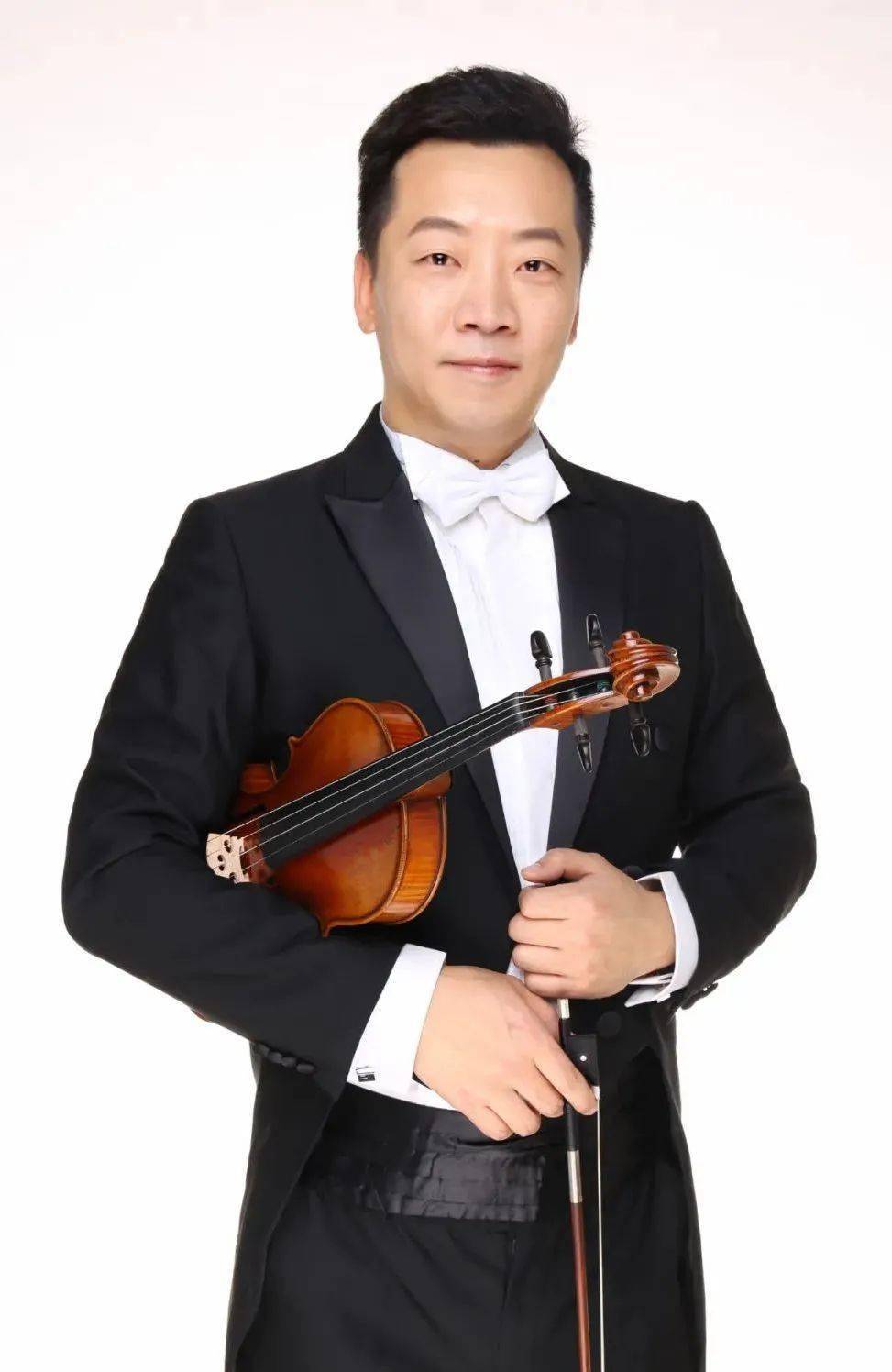 星外星演艺 | hws钢琴三重奏签约星外星_德国_比赛_黄翔