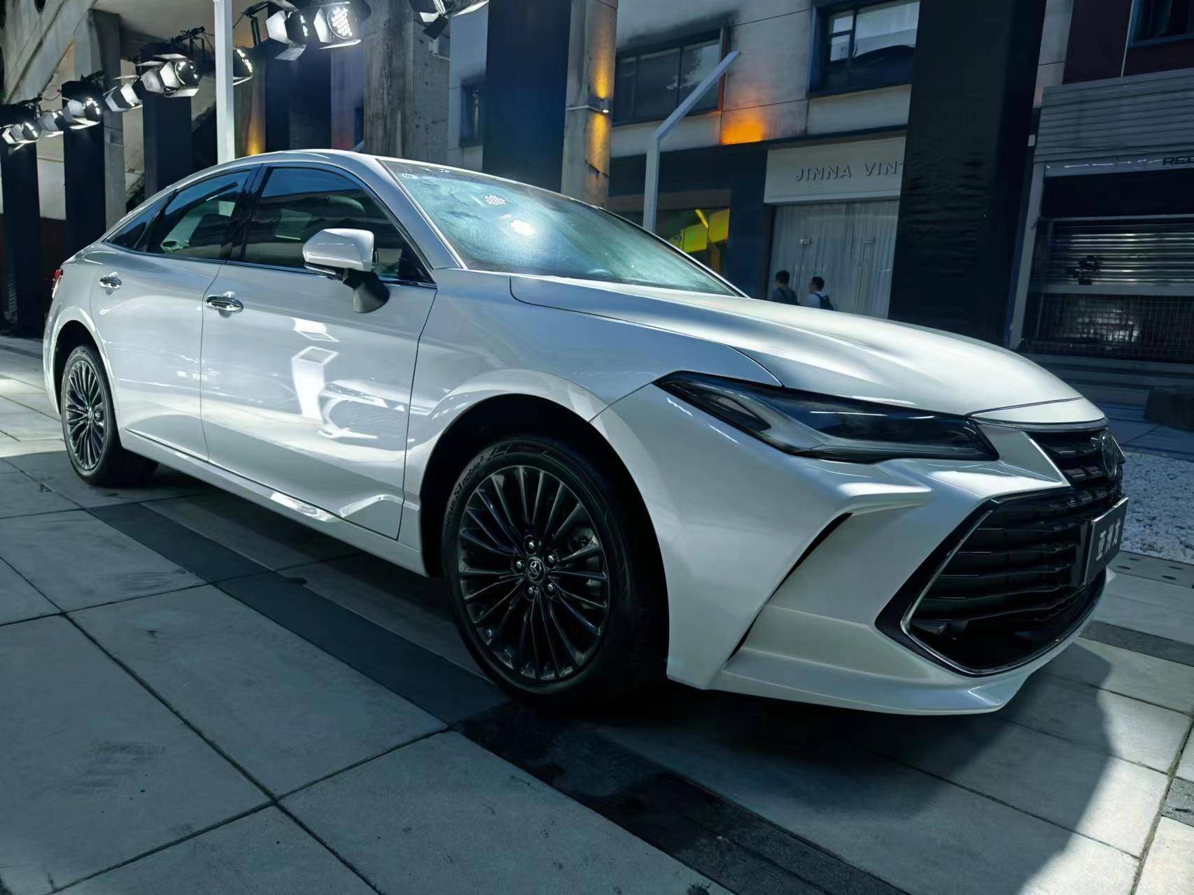 一汽丰田新亚洲龙2.0l臻选版上市岭南版同步登场_搜狐汽车_搜狐网